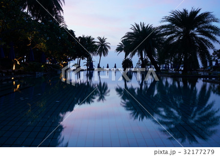 タイ王国ホアヒンの北、チャアム・ビーチ 32177279