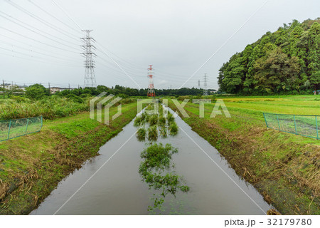 秋の四街道市の田園風景 32179780
