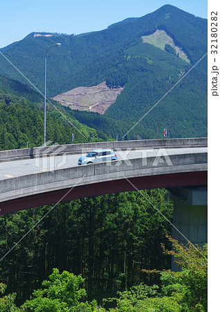 快適な高見峠のループ橋 快適な高見峠のループ橋 32180282
