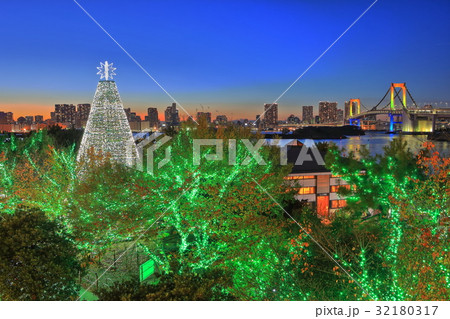 お台場のイルミネーション 32180317