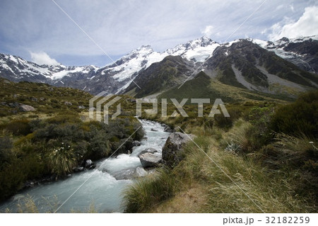 雪山　川　ニュージーランド　登山 32182259