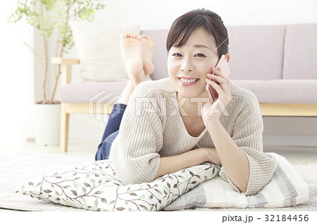 リラックス リラックス 32184456