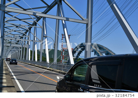 天草五橋 一号橋(天文橋)と新天文橋(仮称)建設中の風景 天草五橋 一号橋(天文橋)と新天文橋(仮称)建設中の風景 32184754