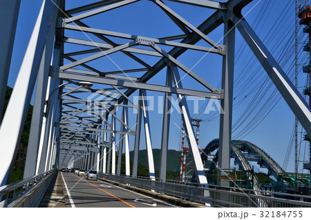 天草五橋　一号橋（天文橋）と新天文橋（仮称）建設中の風景 32184755