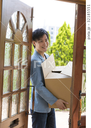 新生活　シェアハウス　引っ越し 一人暮らし ルームシェア 32185551