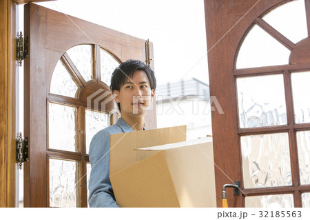 新生活　シェアハウス　引っ越し 一人暮らし ルームシェア 32185563