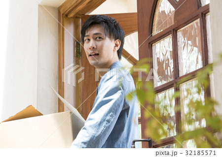 新生活　シェアハウス　引っ越し 一人暮らし ルームシェア 32185571