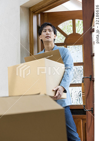 新生活　シェアハウス　引っ越し 一人暮らし ルームシェア 32186636