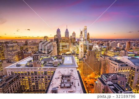 Philadelphia, Pennyslvania, USA Downtown 32189796