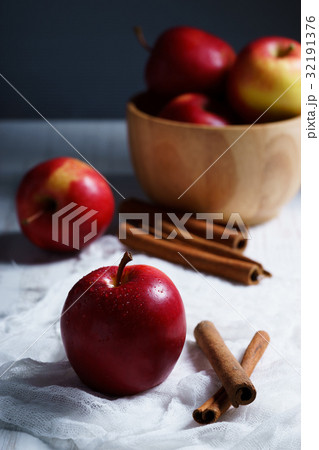 red apple. red apple. 32191376