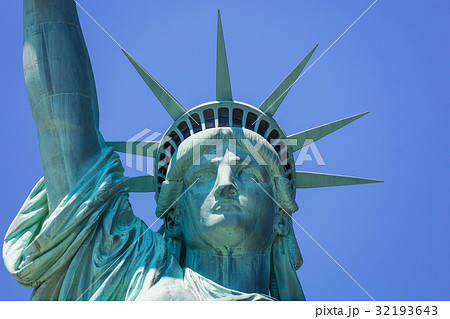 自由の女神 32193643
