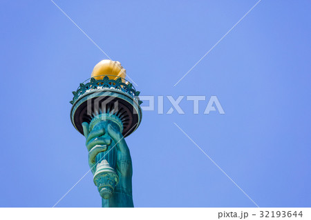 自由の女神 32193644