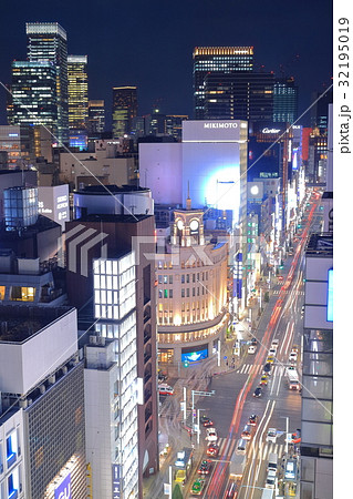 銀座中央通りの夜景の写真素材