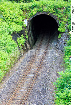 鉄道トンネルの写真素材