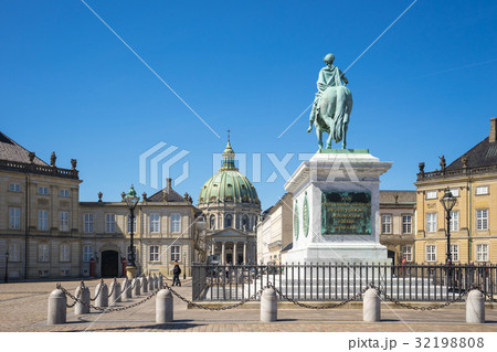 The Amalienborg in Copenhagen city, Denmark The Amalienborg in Copenhagen city, Denmark 32198808