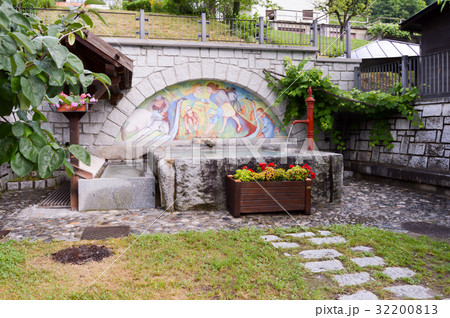 Blue stone fountain 32200813