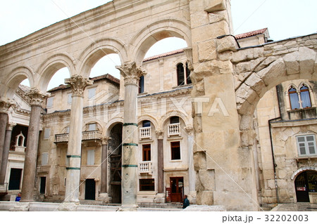 ペリスティル広場（スプリット） 32202003