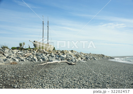 shipwreck memorial shipwreck memorial 32202457
