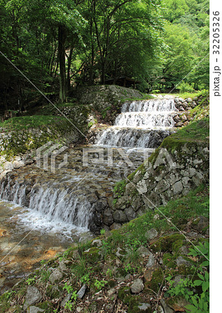 牛伏川のフランス式階段工 内務省1号堰堤付近 32205326