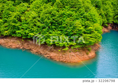 新緑の宝仙湖 32206798