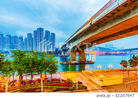 Riverside area with bridge and architecture 32207647