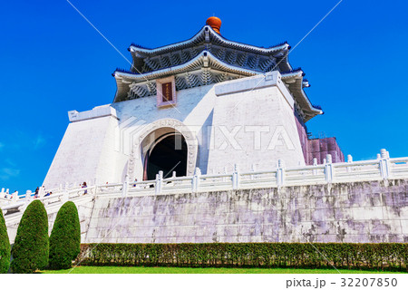 Chiang Kai Shek memorial hall Chiang Kai Shek memorial hall 32207850