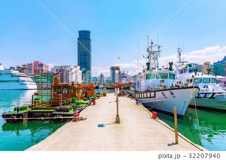 Keelung harbor pier with boats 32207940