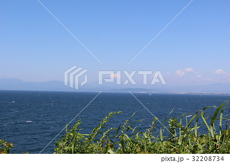 江ノ島から望む富士山 32208734