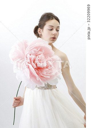 ブライダルビューティーイメージショット 外国人女性 ブライダルビューティーイメージショット 外国人女性 32209969