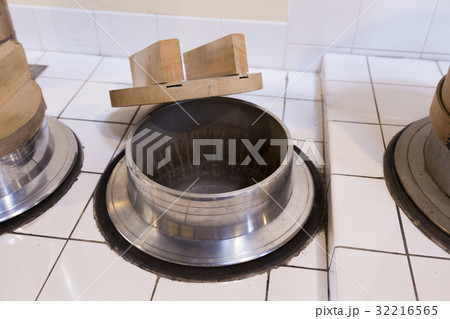 かまどとお釜 32216565