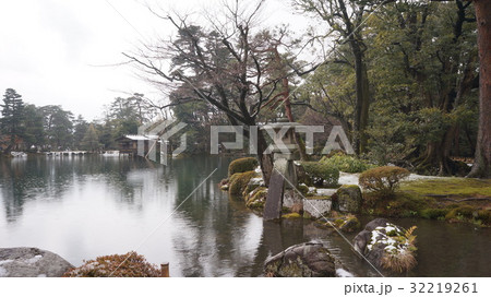冬の兼六園にて散策 32219261