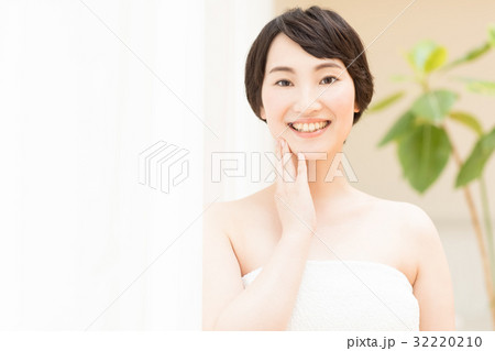 ビューティーイメージ・若い女性 32220210