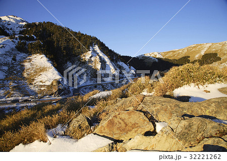 Taiwan Peaks Taiwan Peaks 32221262