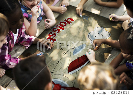 Kids Education Knowledge Field Trip Summer Camp Graphic Kids Education Knowledge Field Trip Summer Camp Graphic 32228812