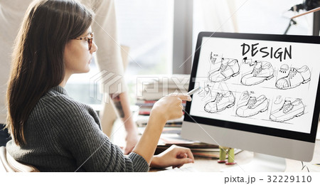 Shoe production procedure sketch drawing Shoe production procedure sketch drawing 32229110