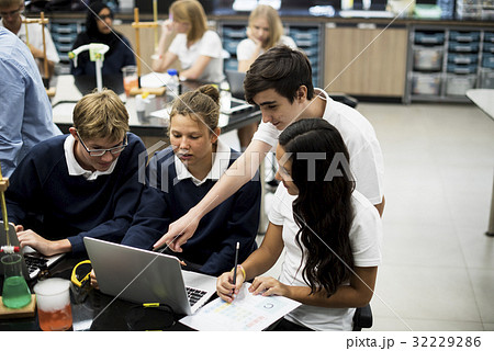 High school students studying in chemistry laboratory experiment class 32229286