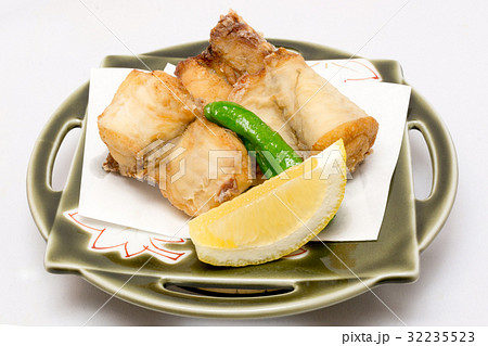 河豚の唐揚げ 32235523