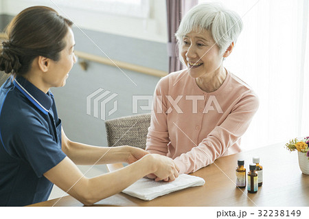 訪問介護 32238149