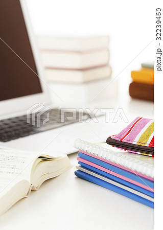 教育　学習　塾　勉強　筆記用具　文房具 32239460