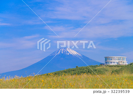 初夏の箱根十国峠から、富士山 32239539