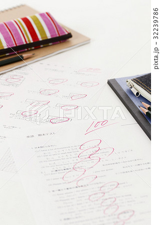 教育 学習 テスト 100点 満点 塾 鉛筆 ノート 勉強 筆記用具 文房具 教育 学習 テスト 100点 満点 塾 鉛筆 ノート 勉強 筆記用具 文房具 32239786