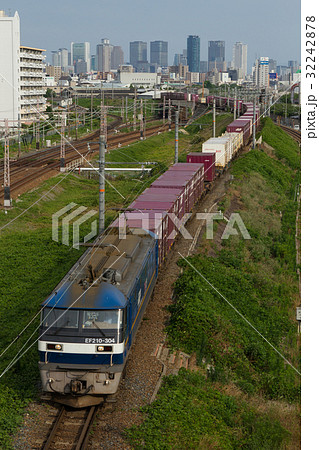 EF210形300番台牽引貨物列車 EF210形300番台牽引貨物列車 32242878