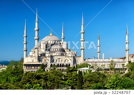 The Blue Mosque in Istanbul The Blue Mosque in Istanbul 32248707