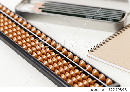 そろばん　算盤　算盤教室　そろばん教室　塾　数学　珠算　勉強　教育　授業 32249348