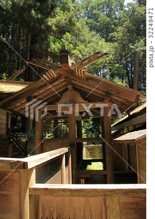 国宝 仁科神明宮　中門(御門屋) 32249471