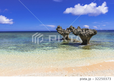古宇利島のハートロック 古宇利島のハートロック 32250373