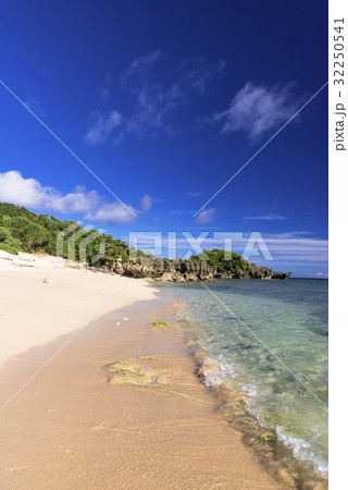 古宇利島のピース浜 32250541