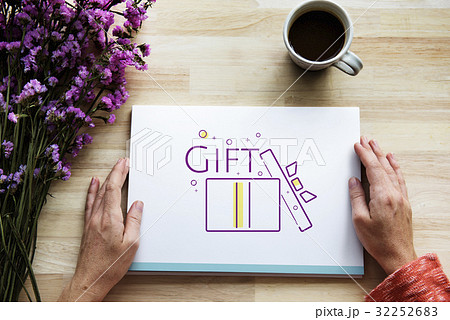 Festive Gift Box Present Icon 32252683