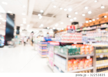 Abstract blur and defocused supermarket 32253835