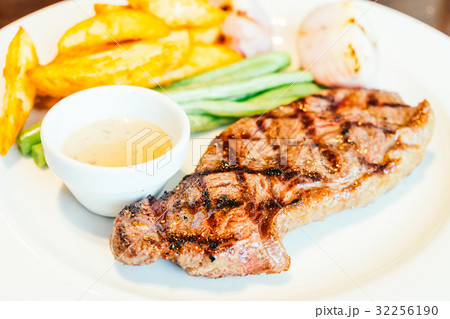 Beef steak Beef steak 32256190